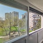 termična zasteklitev balkona 3-tirni drsni sistem